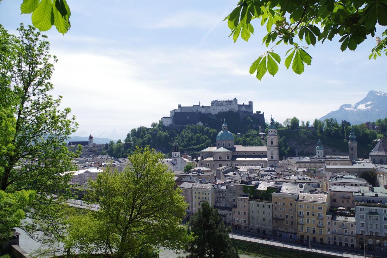 Sishaus - View At Mozarts Hostel Salzburg Exterior photo
